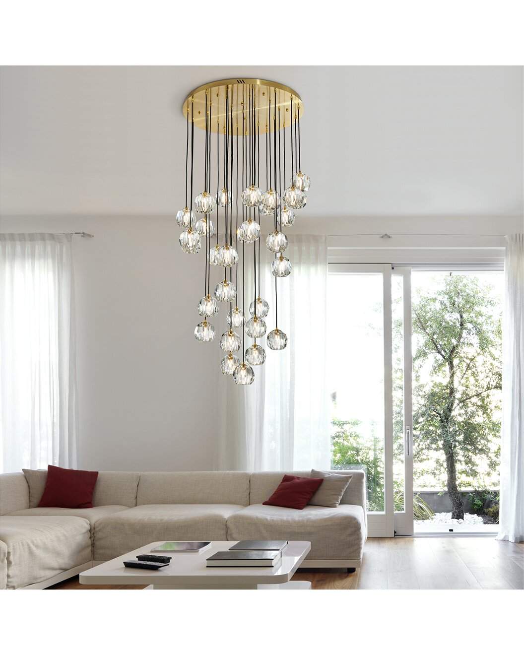 Strayhorn 30 Light, 30"D Chandelier, Gold Finesse Decor